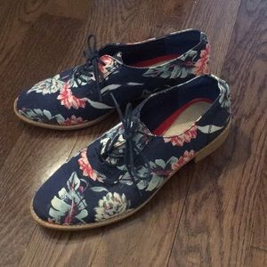 Floral oxfords